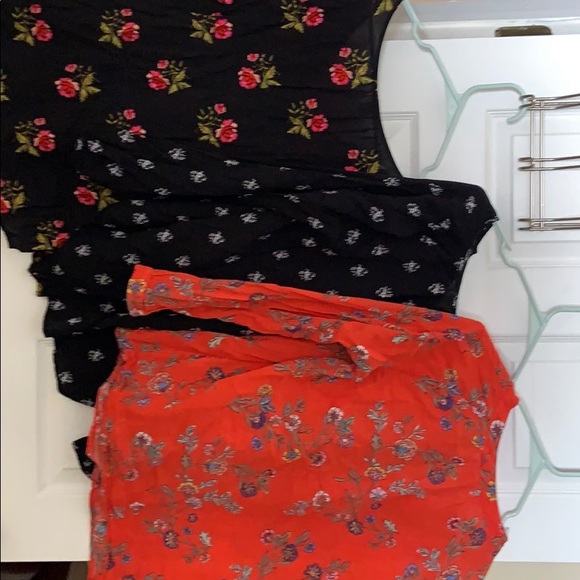 Old navy long sleeve blouses - Picture 3 of 3